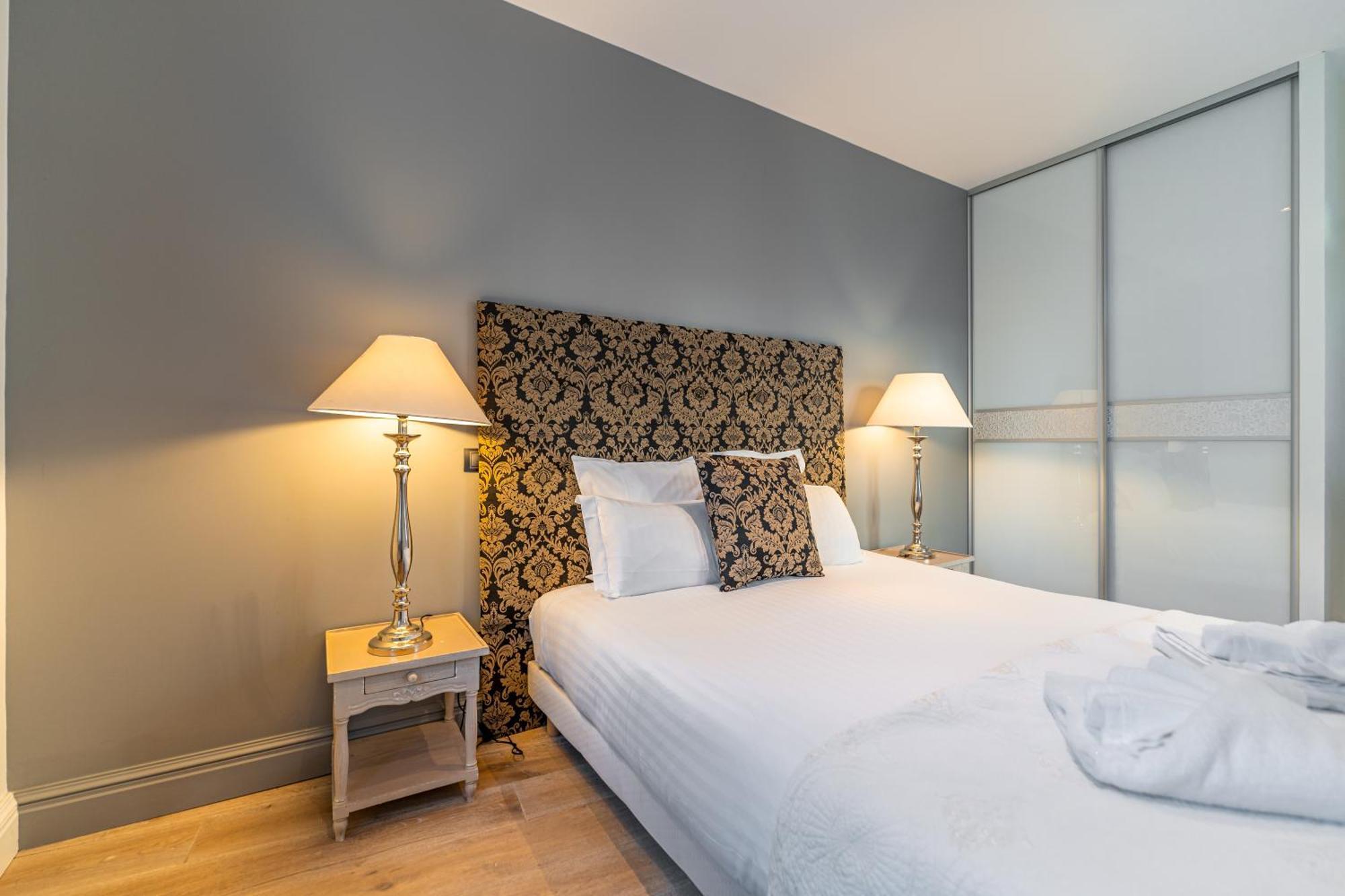 Superbe Appartement De 2 Chambres Au Coeur Du Quartier Gambetta Bordeaux Luaran gambar